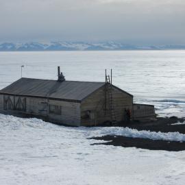 2015-16 Scott's 'Terra Nova' hut, southeast elevation 