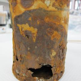 Tin and Label detail, before treatment (003)