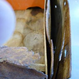 Detail of Venesta case to be repaired (005)