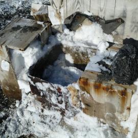 Fuel cache, Cape Evans (009)