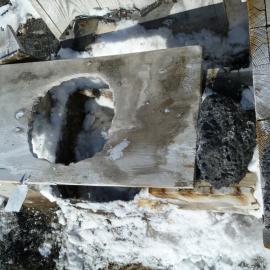 Fuel cache, Cape Evans (011)