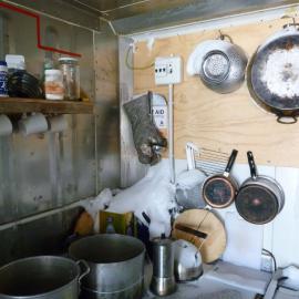 Snow ingress in field kitchen