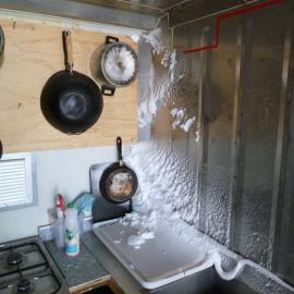 Snow ingress in field kitchen (001)
