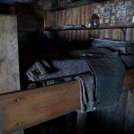 Bed coverings, Scott's 'Terra Nova' hut (004)