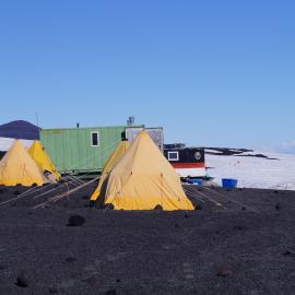 Cape Evans field camp (001)