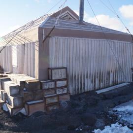 Shackleton's 'Nimrod' hut, southeast elevation