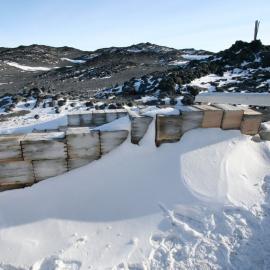 2012-13 Shackleton's 'Nimrod' hut inspection, exterior (011)