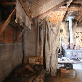 2012-13 Shackleton's 'Nimrod' hut inspection, interior (005)