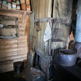 2012-13 Shackleton's 'Nimrod' hut inspection, interior (008)