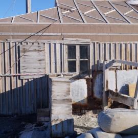 2012-13 Shackleton's 'Nimrod' hut survey, exterior (003)