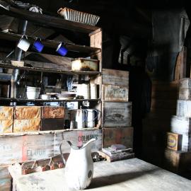 Messdeck, Scott's 'Terra Nova' hut (003)
