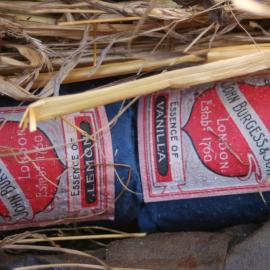 Venesta case contents