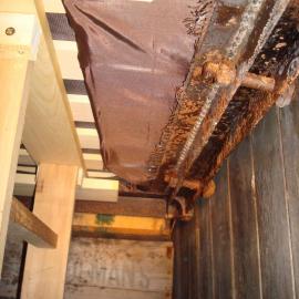 Bed frame, Scott's 'Terra Nova' Hut (001)