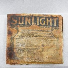Sunlight' soap conservation (029)