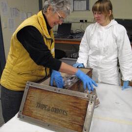 Venesta case packing project (014)