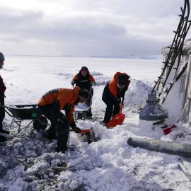 2017-18 Scott's 'Terra Nova' hut, conservators at work, AHT staff removing snow