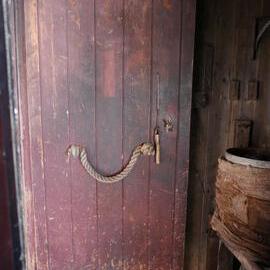 2017-18 Scott's 'Terra Nova' hut, interior, Cold Porch door