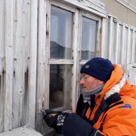 2017-18 Shackleton's 'Nimrod' hut, conservators at work, Heritage Carpenter Geoff Cooper