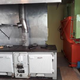 2017-18 Hillary's TAE/IGY hut, interior, No. 2 President cooker