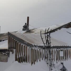 2018-19 North-West corner of Scott's 'Terra Nova' hut, Cape Evans (002)