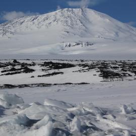 2018-19 Panorama of Barne Glacier and Mount Erebus, Cape Evans (006)