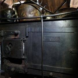 2018-19 Galley stove inside Scott's 'Terra Nova' hut, Cape Evans (002)