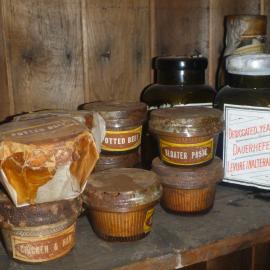 Galley shelves in Scott's 'Terra Nova' hut (002)