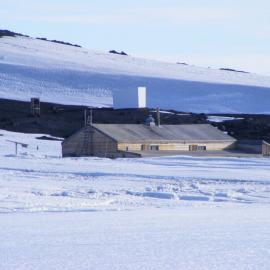 Scott's 'Terra Nova' hut at Cape Evans (001)