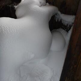 Snow ingress, store of Scott's 'Discovery' hut (002)