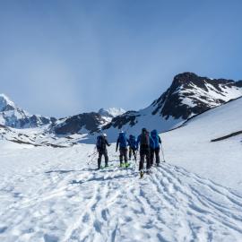 Inspiring Explorers ascending Mount Hodges (001)