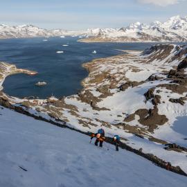 Inspiring Explorers ascending Mount Hodges (003)