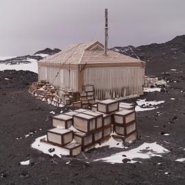 2014-15 Shackleton's 'Nimrod' hut inspection, exterior (009)