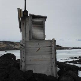 2014-15 Cape Royds meteorological screen inspection (002)