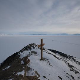Observation Hill Cross 