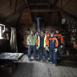 K170 crew in Shackleton's 'Nimrod' hut (001)