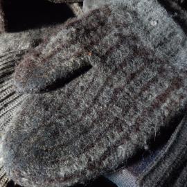 Wool garments, Scott's 'Terra Nova' hut (003)