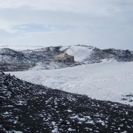 Shackleton's 'Nimrod' hut at Cape Royds (001)