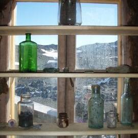 Window, north wall of Shackleton's 'Nimrod' hut