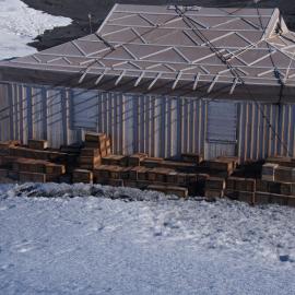 2011-12  Shackleton's 'Nimrod' hut inspection, exterior 