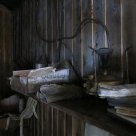2014-15 Scott's 'Terra Nova' hut, interior, Enlisted men's space artefacts