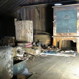2014-15 Scott's 'Terra Nova' hut, interior, artefacts above Darkroom (009)