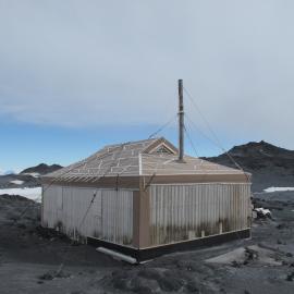 2009-10 Shackleton's 'Nimrod' hut inspection, exterior (010)