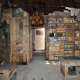 2021-22 Shackleton's 'Nimrod' hut inspection, interior (005)