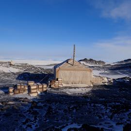 2021 Shackleton's 'Nimrod' hut inspection, exterior (002)