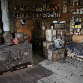 Northeast corner, Shackleton's 'Nimrod' hut (001)