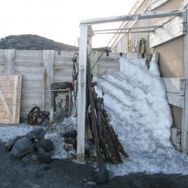 2010 Shackleton's 'Nimrod' hut inspection, exterior, Latrine