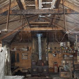Main space, Shackleton's 'Nimrod' Hut (001)