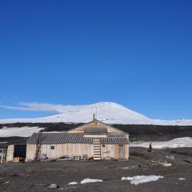 2013-14 West wall of Scott's 'Terra Nova' hut, Cape Evans (001)