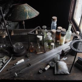 Biology bench, Scott's 'Terra Nova' hut (001)