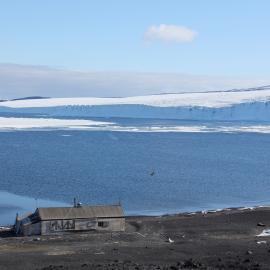 2022 Scott's 'Terra Nova' hut, North Bay, and Barne Glacier (001)